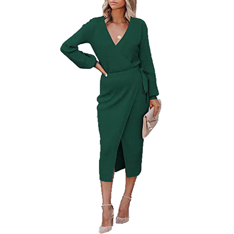 Robe portefeuille élégante pour femme avec col en V et silhouette ajustée de berg-feldt