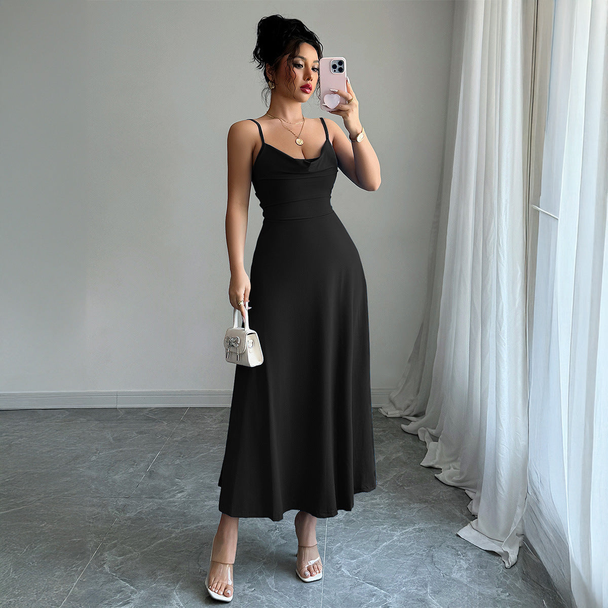 Robe longue élégante pour femme à bretelles de berg-feldt