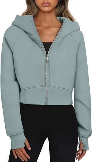 Veste à capuche courte Berg-Feldt pour femmes