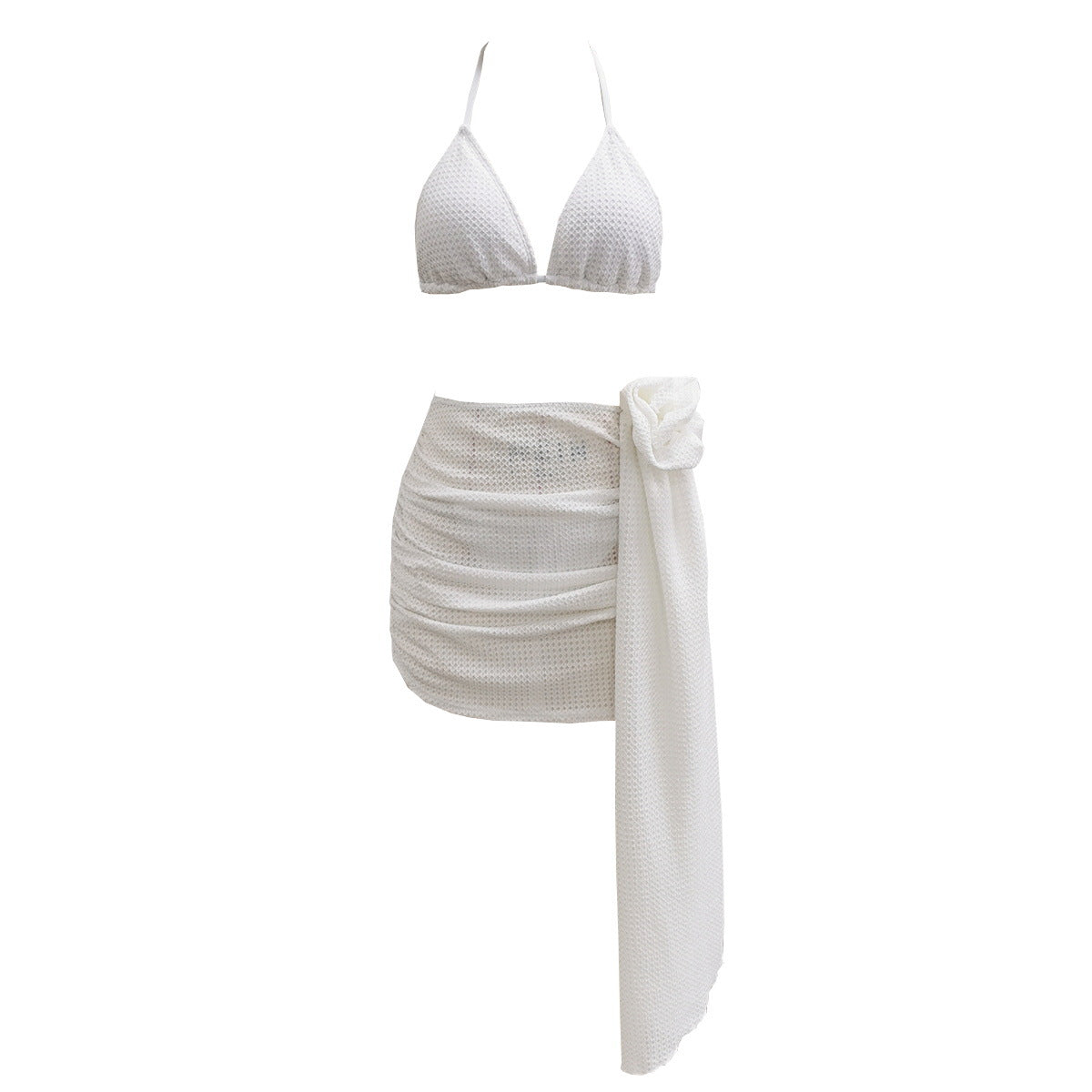 Ensemble bikini élégant pour femme avec détails en maille et jupe portefeuille de berg-feldt