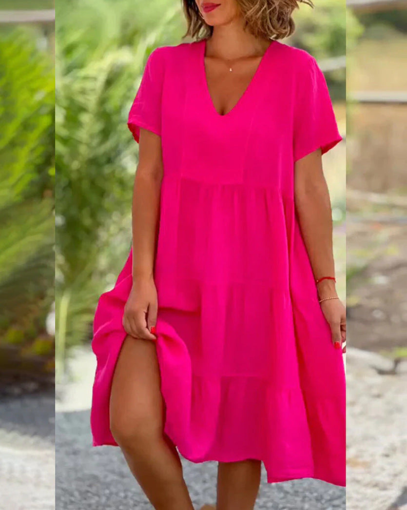 Langes Damenkleid mit V-Ausschnitt und weitem Rock von berg-feldt
