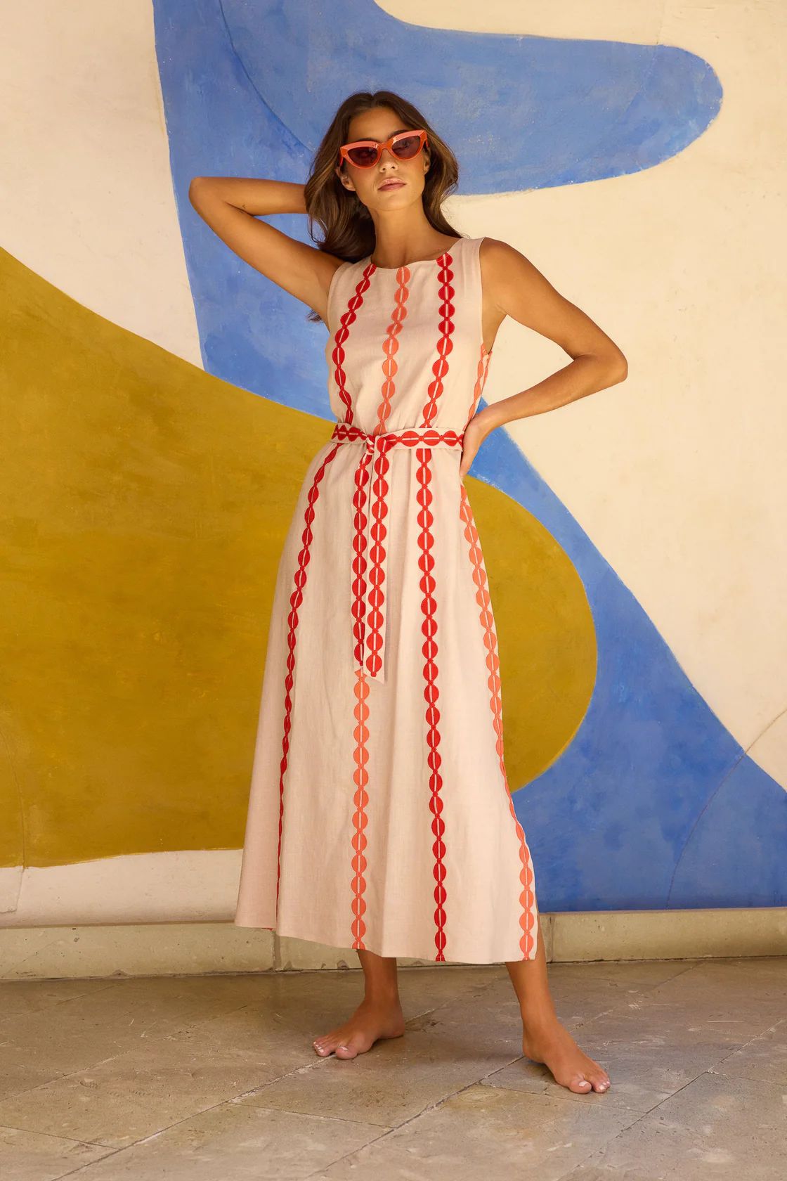 Robe longue de femme avec motif texturé et ceinture par berg-feldt