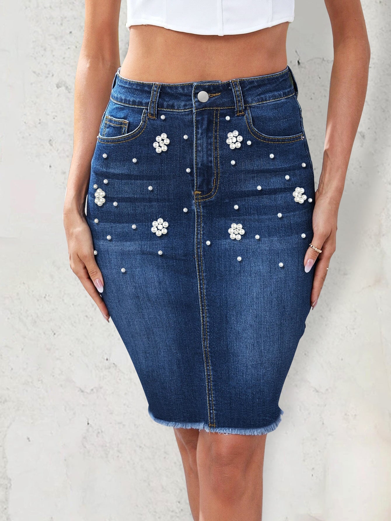Jupe crayon en jean Berg-Feldt pour femme avec perles et franges