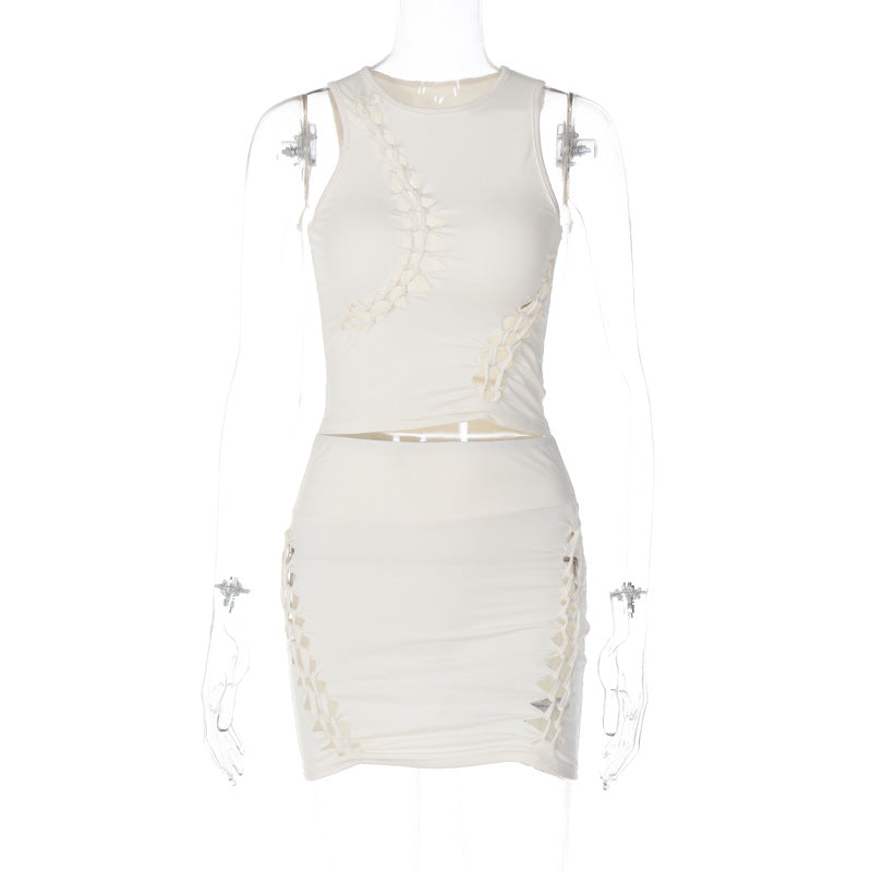 Sportliches Damen Crop-Top und Minirock Set mit innovativem Cut-Out Design von berg-feldt