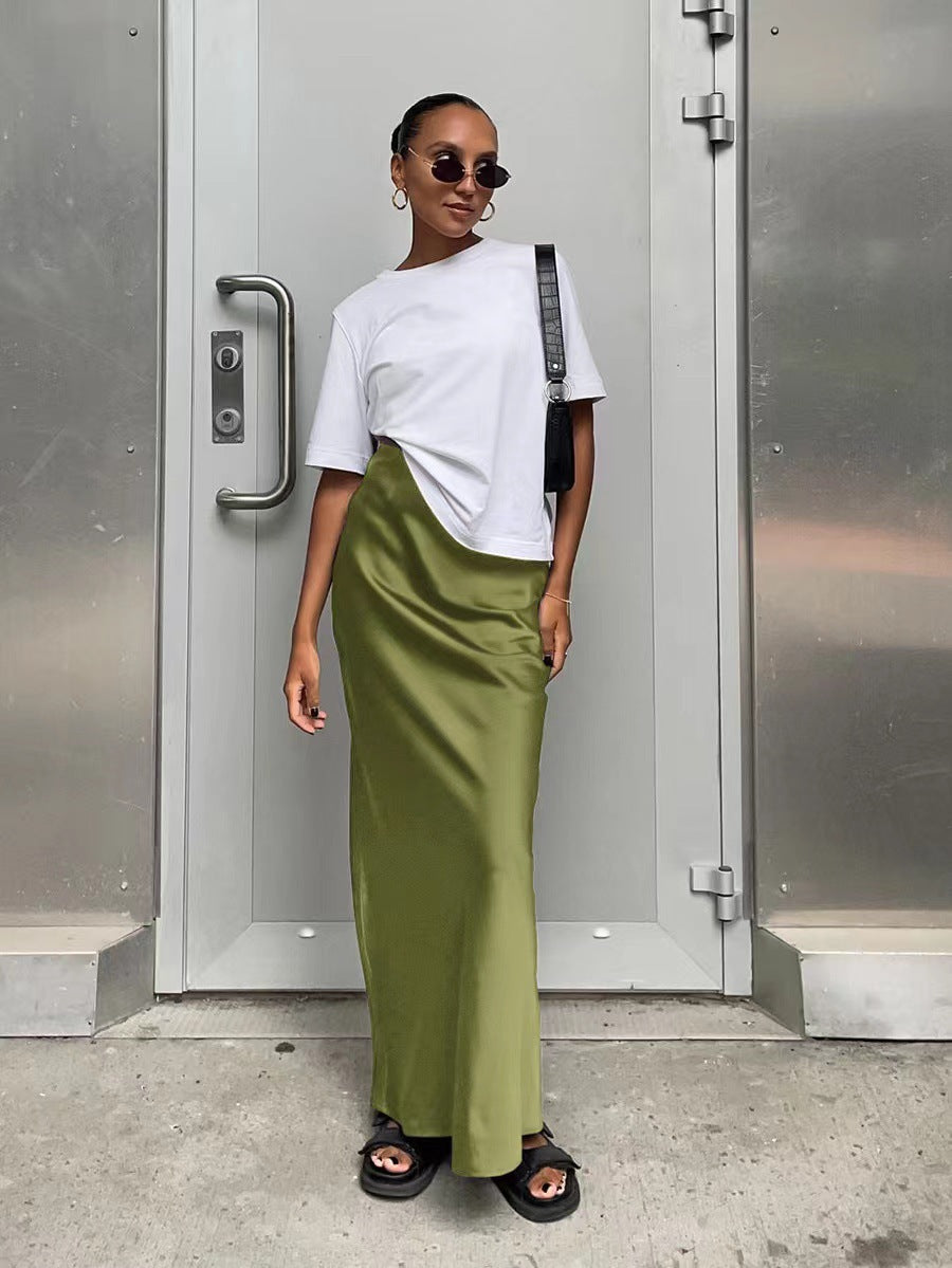 Robe longue élégante pour femme avec coupe asymétrique et drapé décoratif Berg-Feldt