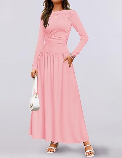 Robe longue à manches longues pour femmes avec d'élégants détails volantés et des poches pratiques Berg-Feldt