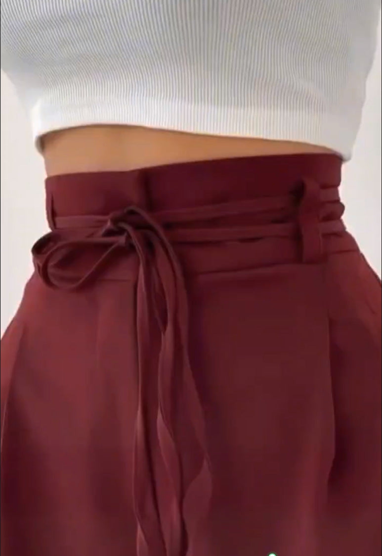 Pantalon ample et élégant pour femme avec taille confortable et plis latéraux de berg-feldt