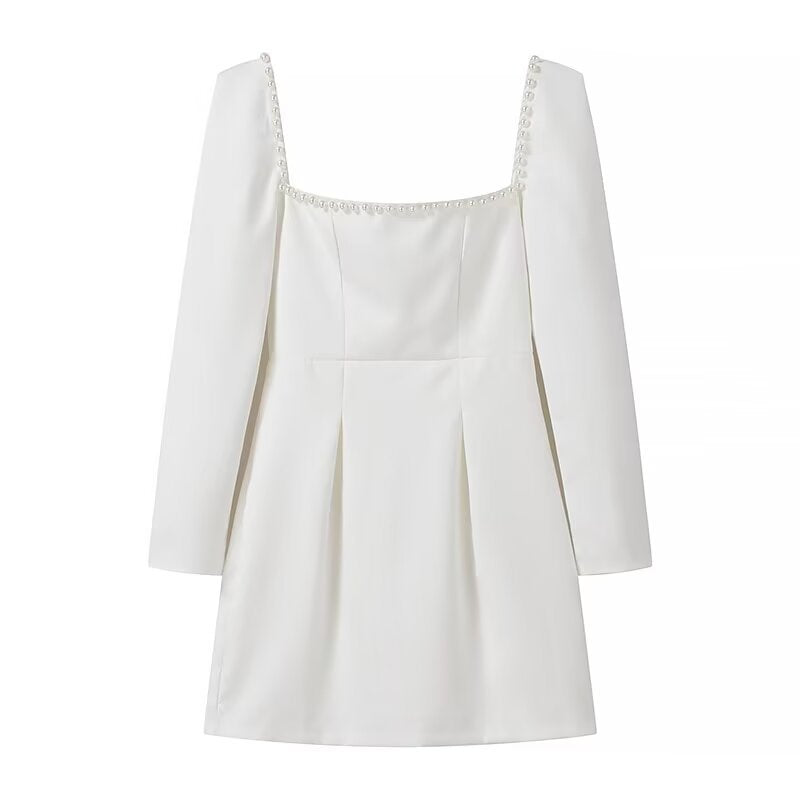 Mini-robe élégante pour femme avec manches longues et détails perlés de berg-feldt