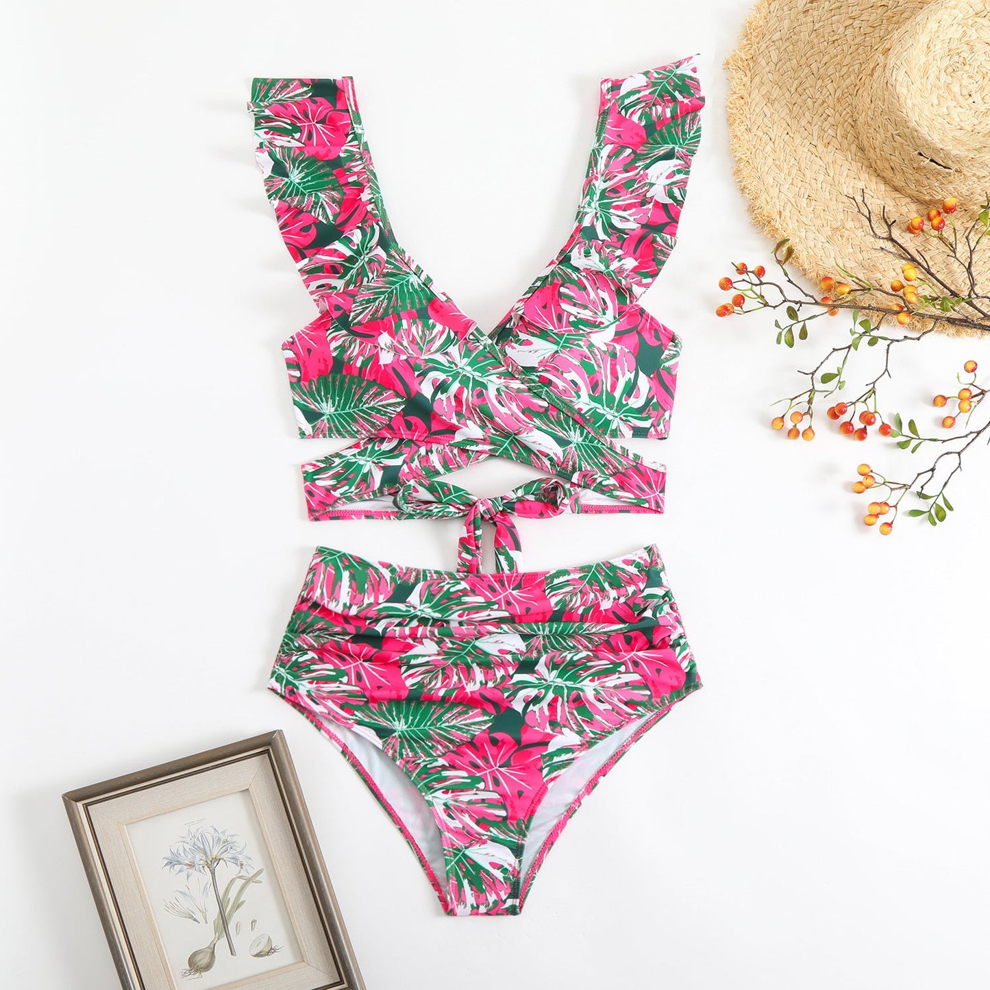 Maillot de bain deux pièces à imprimé floral avec dos design signé berg-feldt