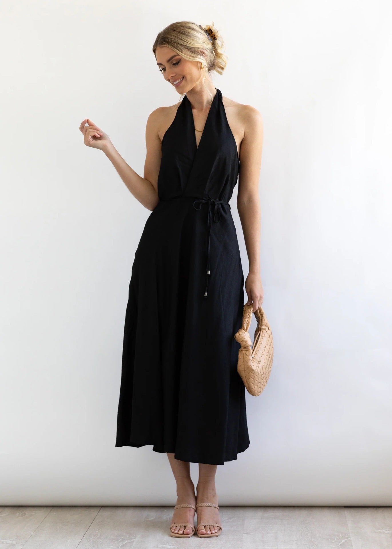Robe midi dos nu avec détail noué sur le côté Berg-Feldt pour femme