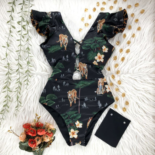 Badeanzug für Damen mit verspieltem Animal-Print und Fransenärmeln von berg-feldt
 - berg-feldt