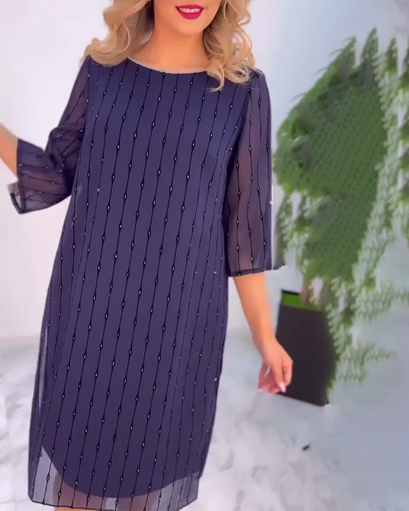 Leichte Cocktailkleid für Damen mit transparenten Ärmeln und Perlenstickerei berg-feldt