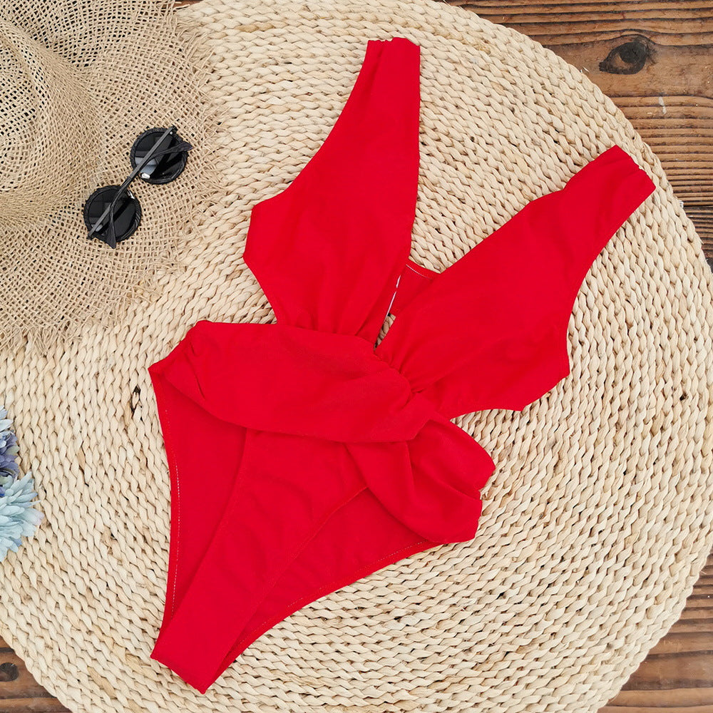 Maillot de bain femme Berg-Feldt au design innovant avec effet cache-cœur