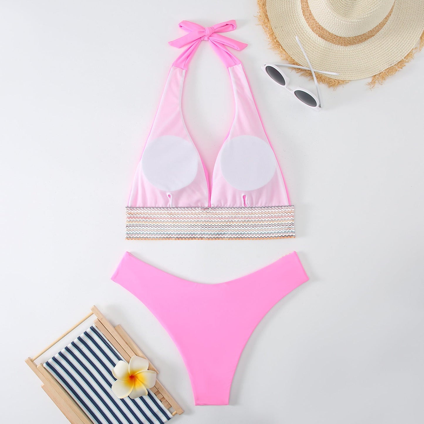 Ensemble de bikini pour femme de berg-feldt avec bretelles réglables et détails contrastés tendance
