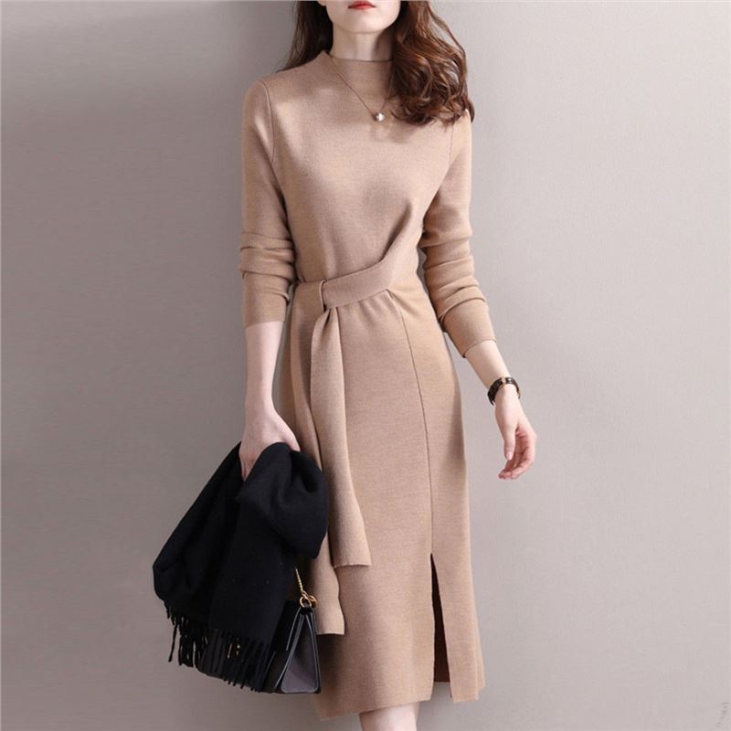 Robe pull élégante avec fente latérale et ceinture ajustée pour femme Berg-Feldt