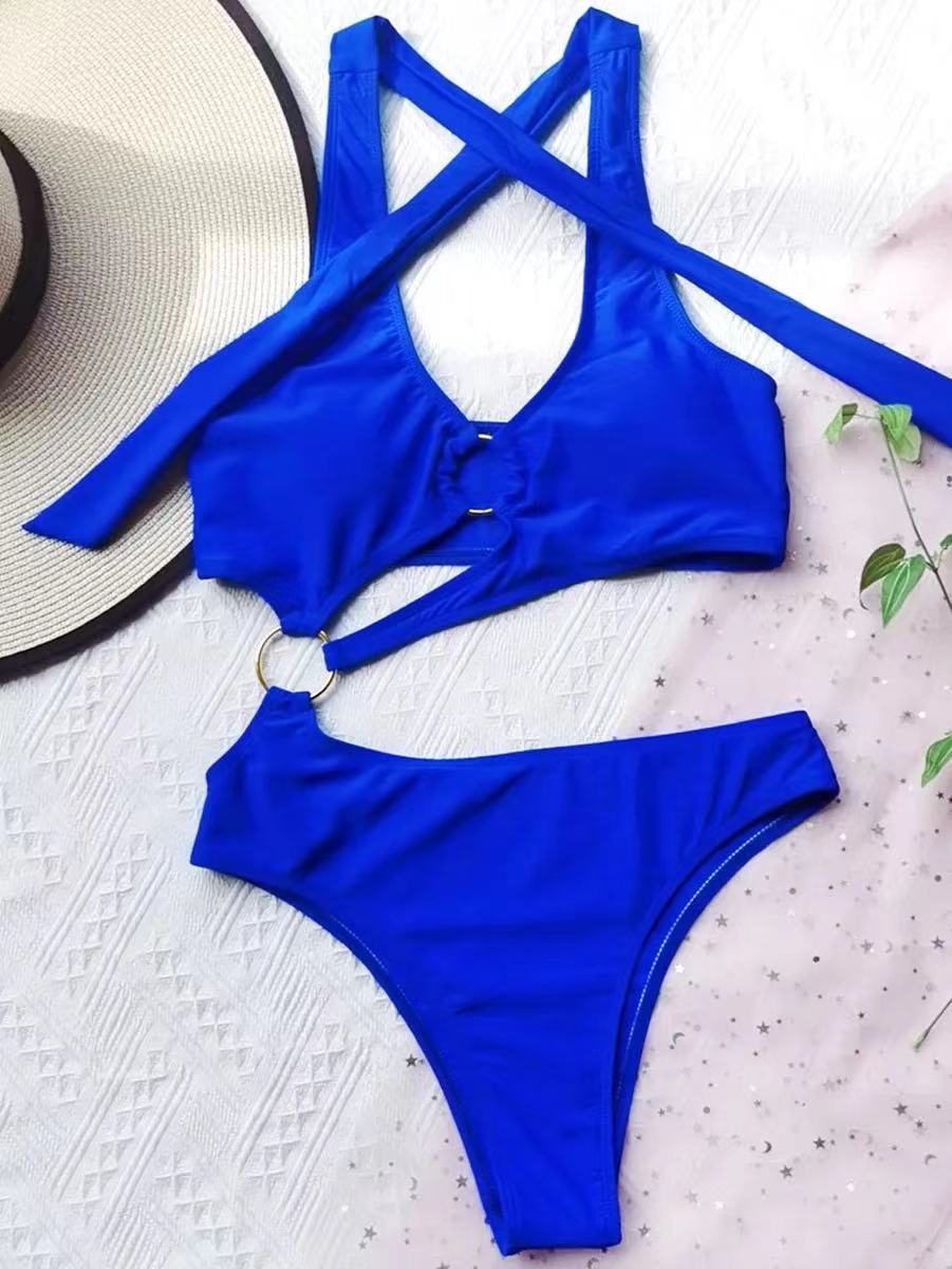 Haut de maillot de bain asymétrique et sportif pour femme avec anneau décoratif de berg-feldt