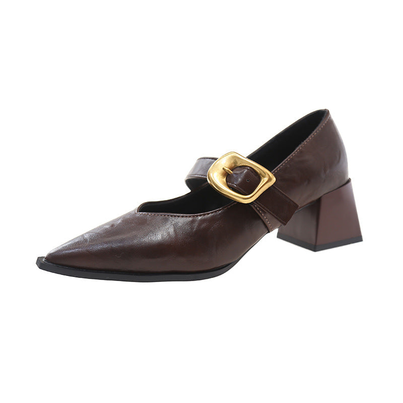 Elegante Damen Mary Jane Pumps mit Spitzzeh, Absatz und dekorativer Schnalle von berg-feldt