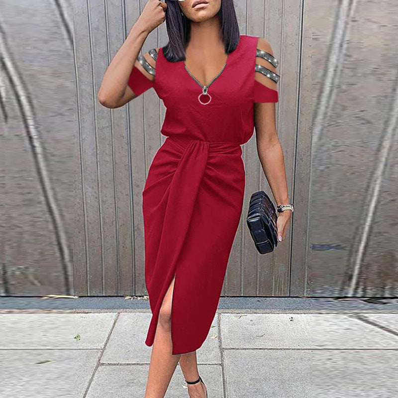 Robe portefeuille Berg-Feldt pour femme avec fente asymétrique et détails d'épaules tendance