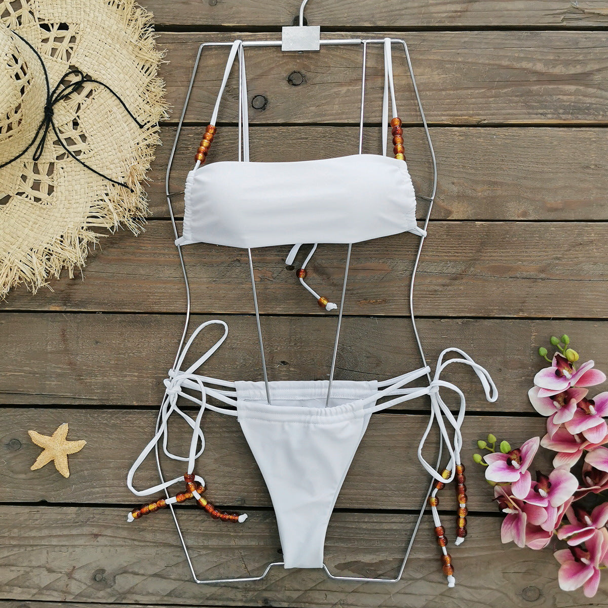 Haut de bikini avec perles et liens réglables par berg-feldt