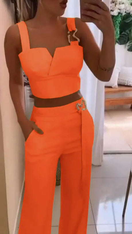 Ensemble élégant pour femme : crop top et pantalon large par berg-feldt