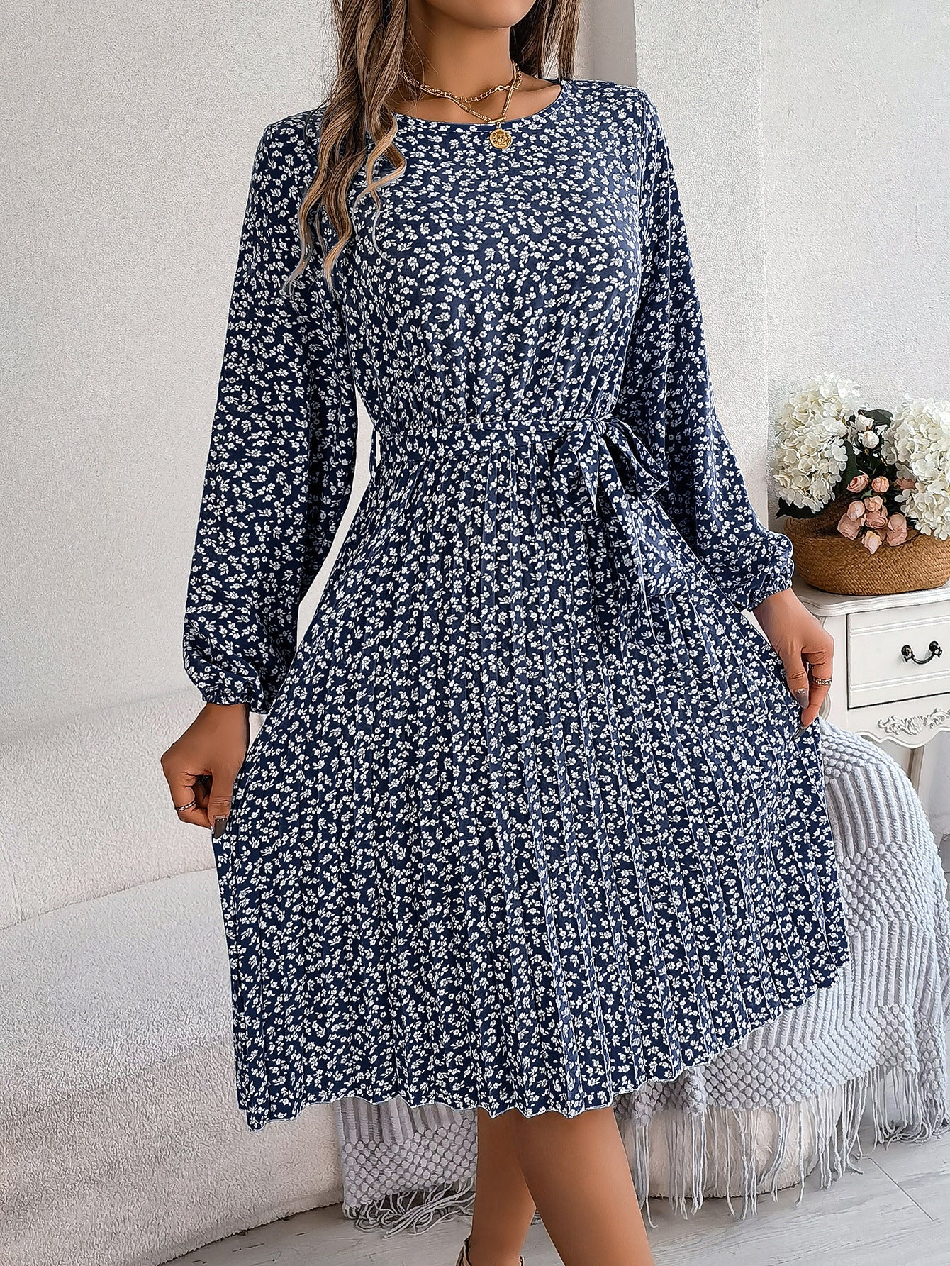 Robe femme Berg-Feldt à motif floral, jupe plissée et ceinture à la taille