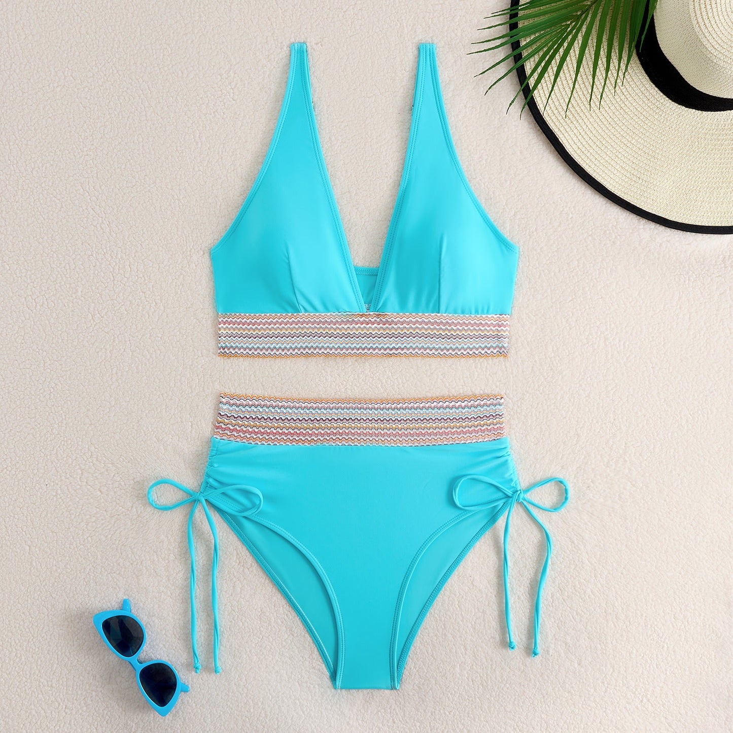 Elegantes Damen Bikini-Set mit verstellbarem Oberteil und hohem Bund von berg-feldt