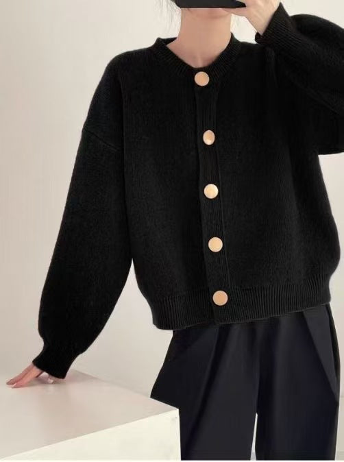 Damen Oversized Strickjacke mit großen Holzknöpfen und weitem Schnitt Berg-Feldt