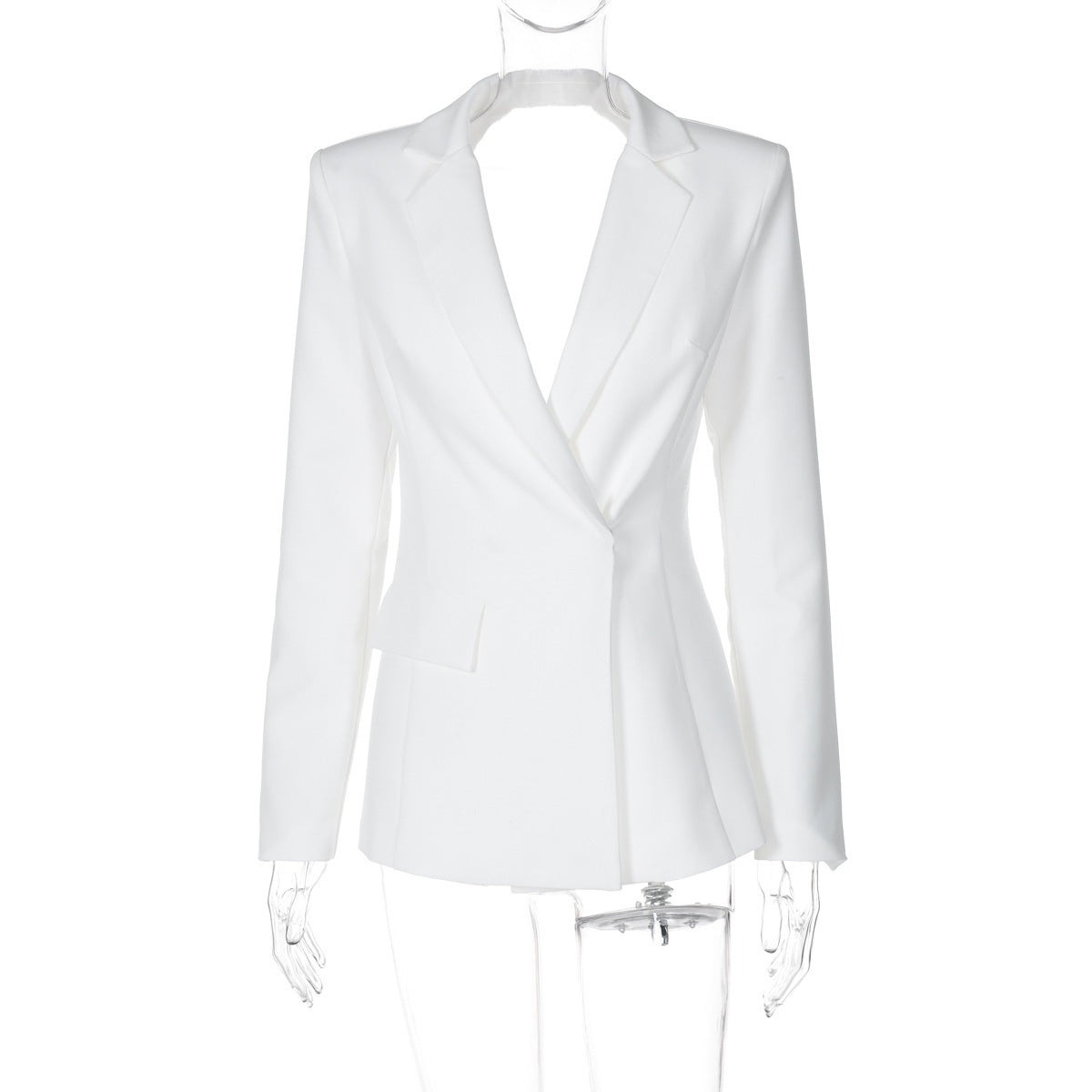 Élégant blazer pour femme avec coupe cintrée et revers chic de berg-feldt