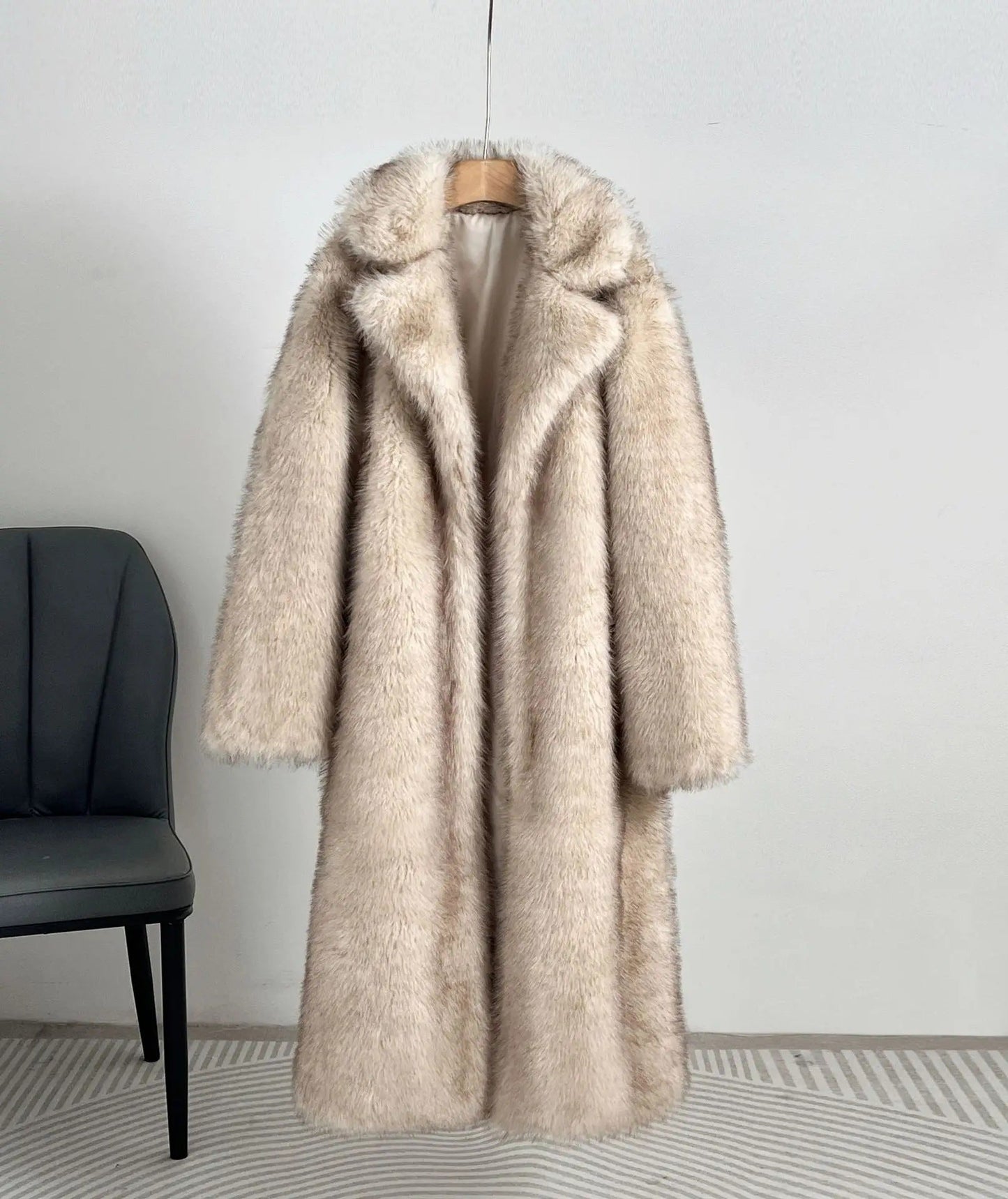 Damen élégant manteau de fourrure avec de grandes poches Berg-Feldt