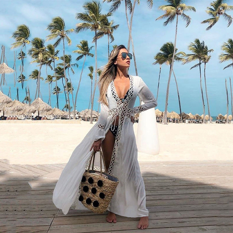 Eleganter Damen-Strandkimono mit filigranen Häkeldetails von berg-feldt
 - berg-feldt
