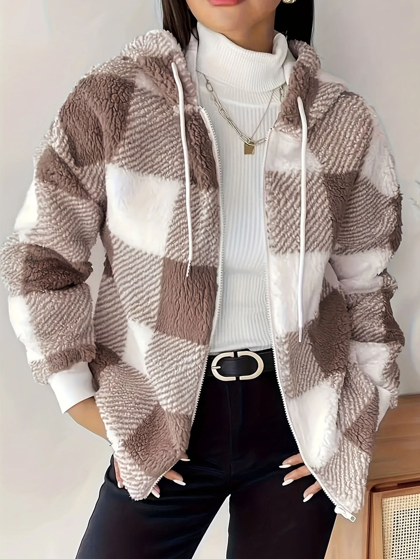 Veste en peluche douillette pour femme, motif à carreaux moderne, avec capuche Berg-Feldt
