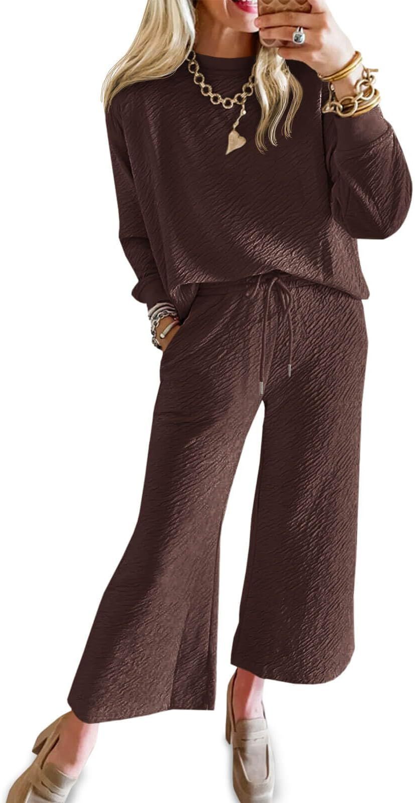 Loungewear Set für Damen: Lockerer Schnitt, strukturierter Stoff, elastischer Bund von berg-feldt