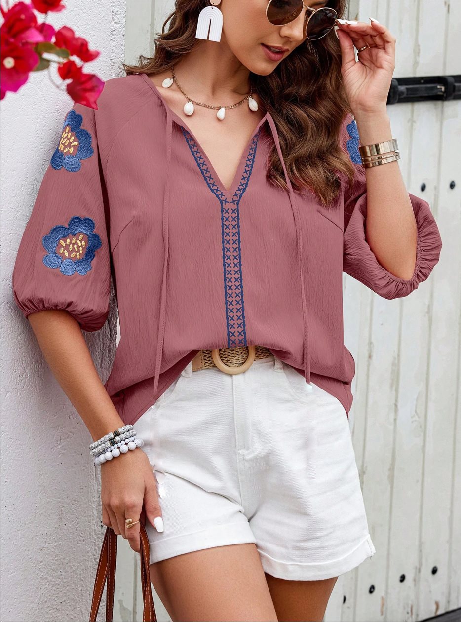Chemisier polyvalent pour femme avec détails floraux de berg-feldt