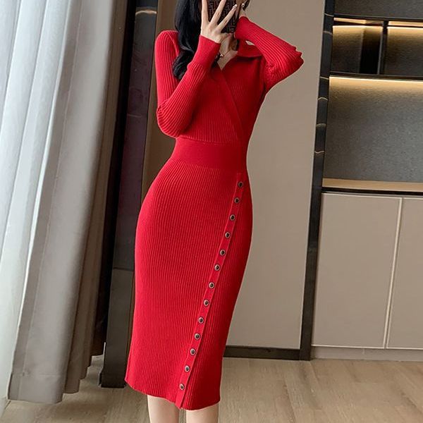 Damen Strickkleid mit Knopfdetail und elegantem V-Ausschnitt Berg-Feldt