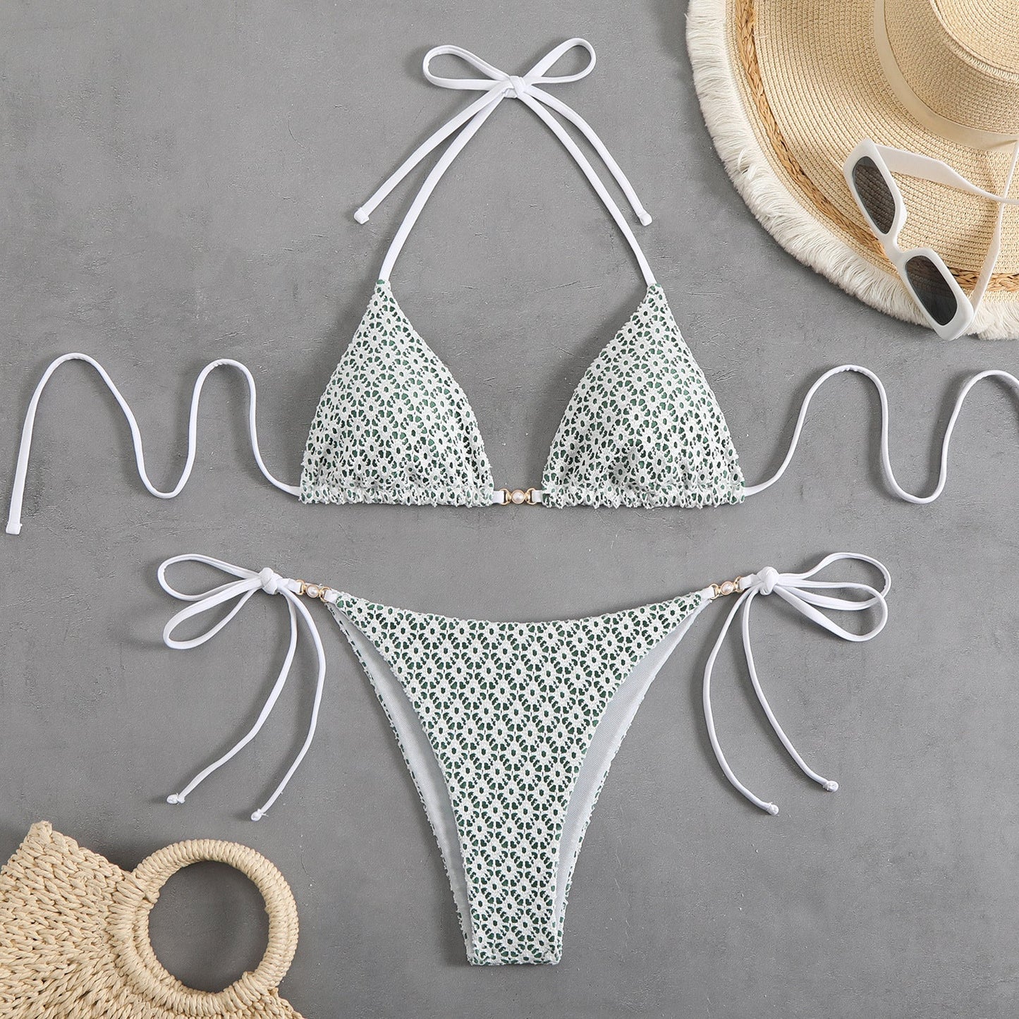 Ensemble de bikini pour femme avec haut triangle, bretelles réglables et bas élastique de berg-feldt