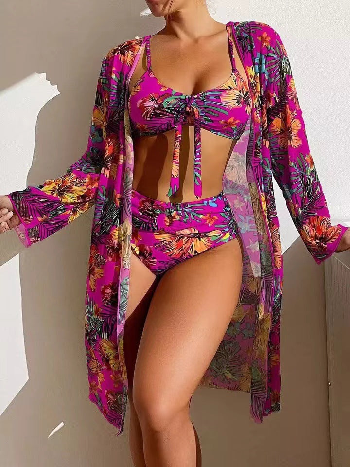 Maillot de bain deux pièces à imprimé tropical Berg-Feldt avec paréo transparent