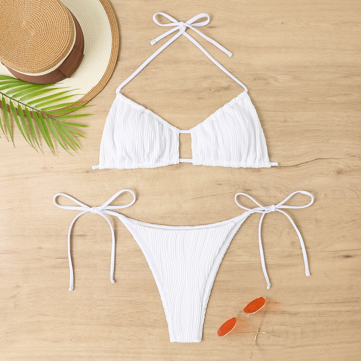 Ensemble de bikini pour femme avec design plissé élégant et bretelles réglables de berg-feldt