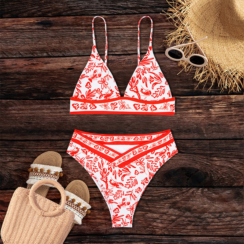 Trendiger Damen-Bikini mit Blumenmuster und hohem Beinausschnitt von berg-feldt