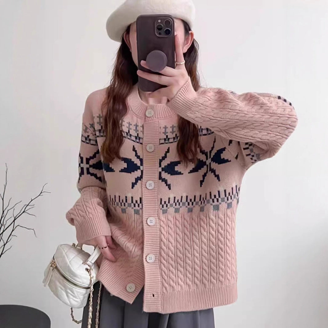 Gilet tricoté pour femmes avec motifs traditionnels et gros boutons Berg-Feldt