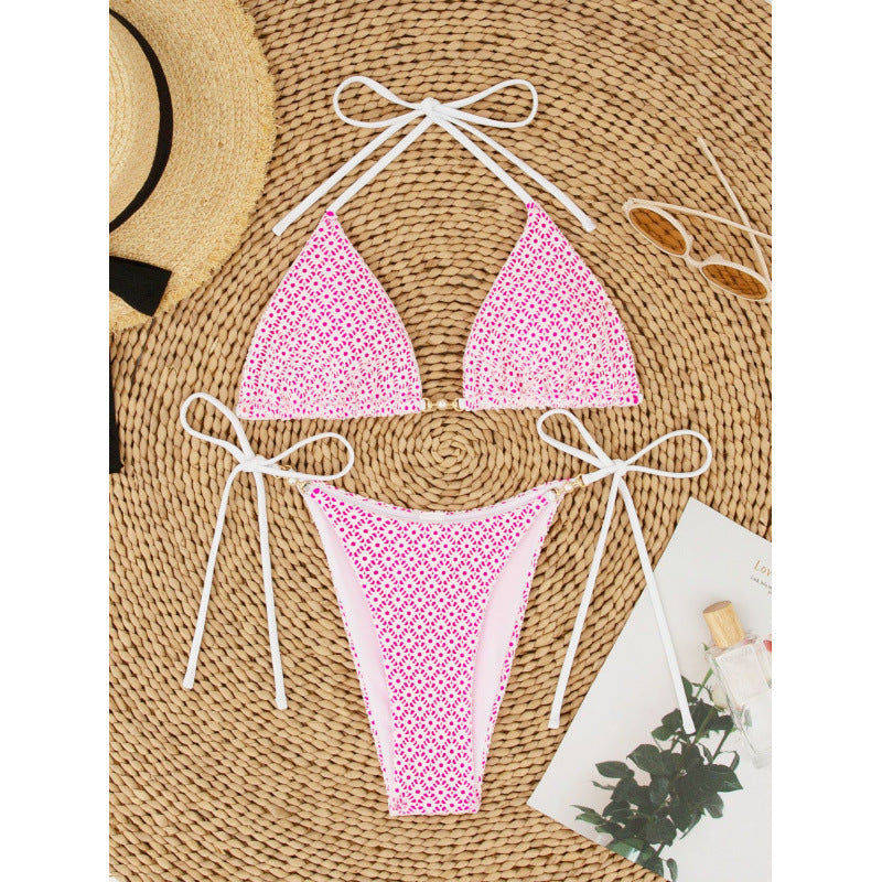 Haut de maillot de bain triangle femme à bretelles réglables et dentelle ajourée délicate berg-feldt