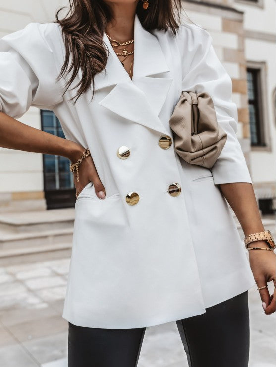 Blazer oversize femme élégant à manches structurées et double boutonnage de berg-feldt
