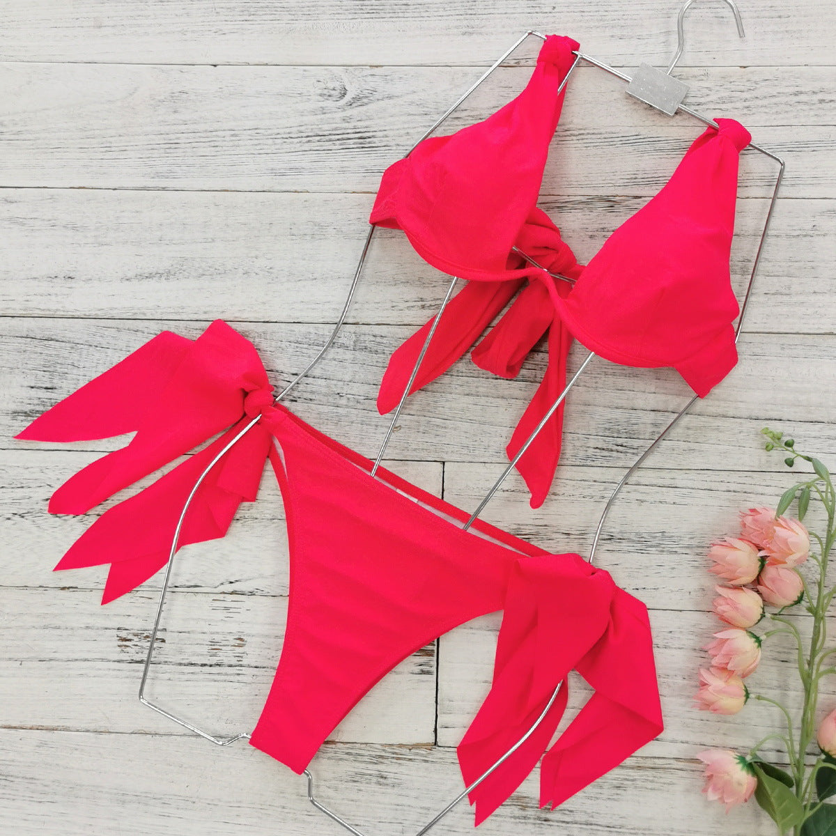 Bikini avec nœuds et volants, de berg-feldt