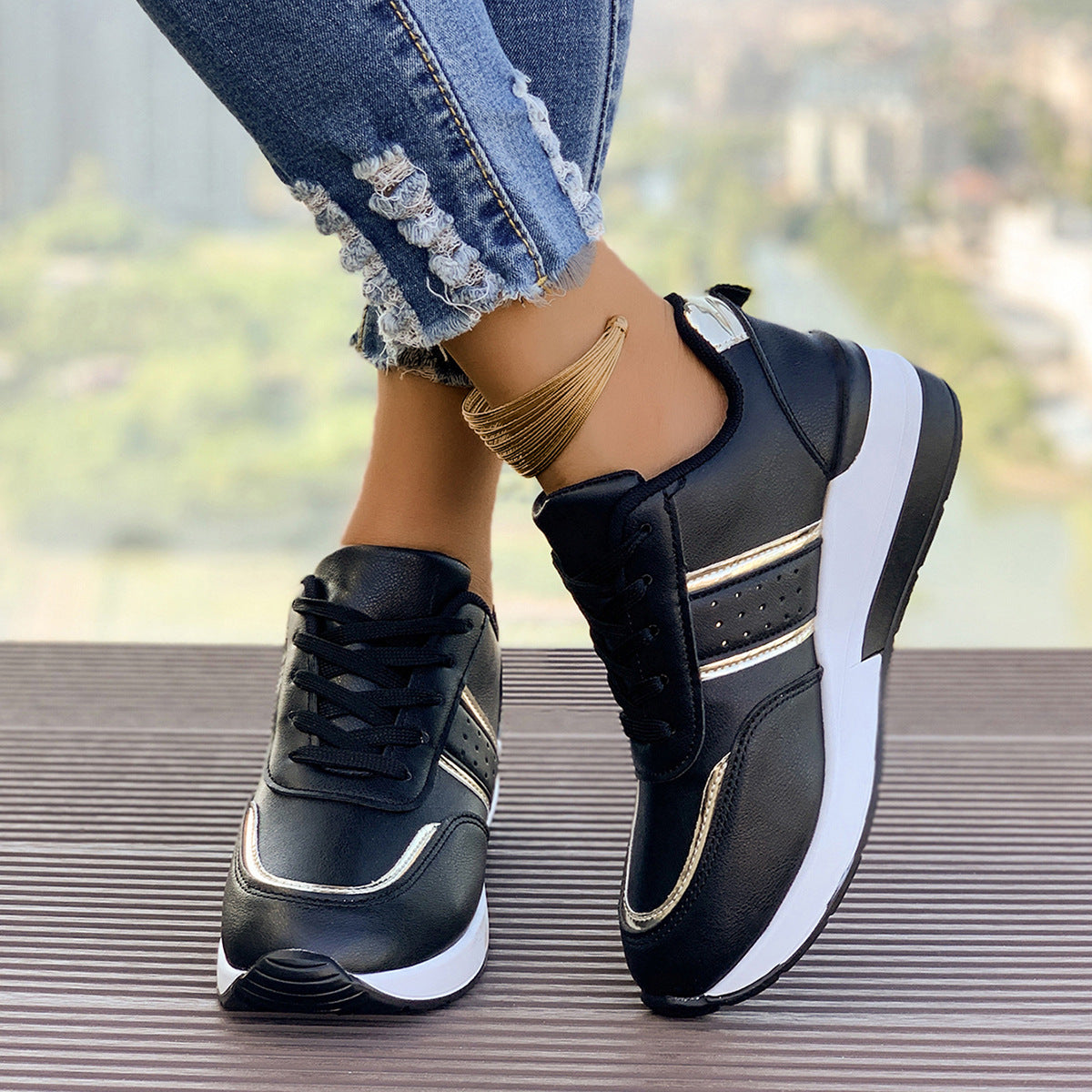 Baskets sportives pour femme avec structure respirante et mélange de matières tendance de berg-feldt