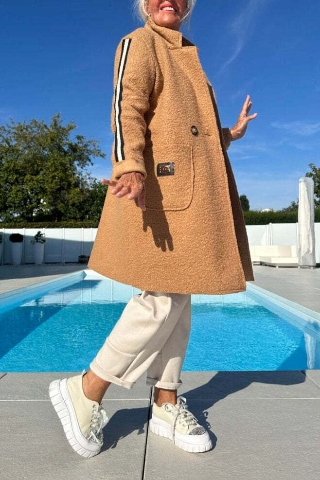 Manteau élégant en peluche pour femme avec deux poches et rayures sportives Berg-Feldt