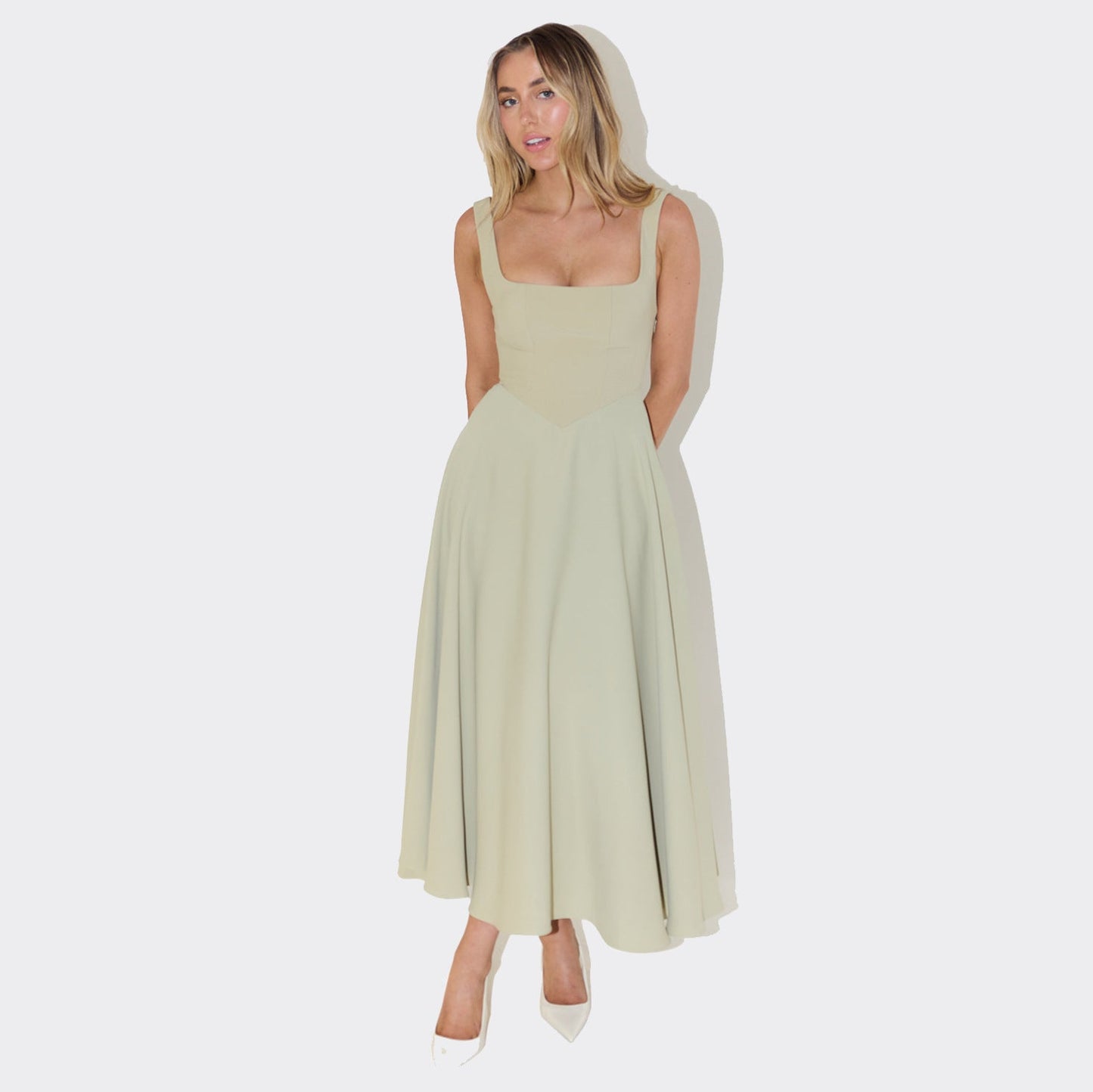 Damen robe longue élégante à la coupe trapèze de rêve et au col carré chic Berg-Feldt