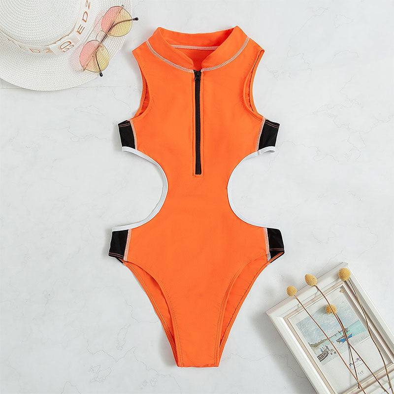 Figurbetonten Badeanzug für Damen mit modernen Cut-Outs von berg-feldt