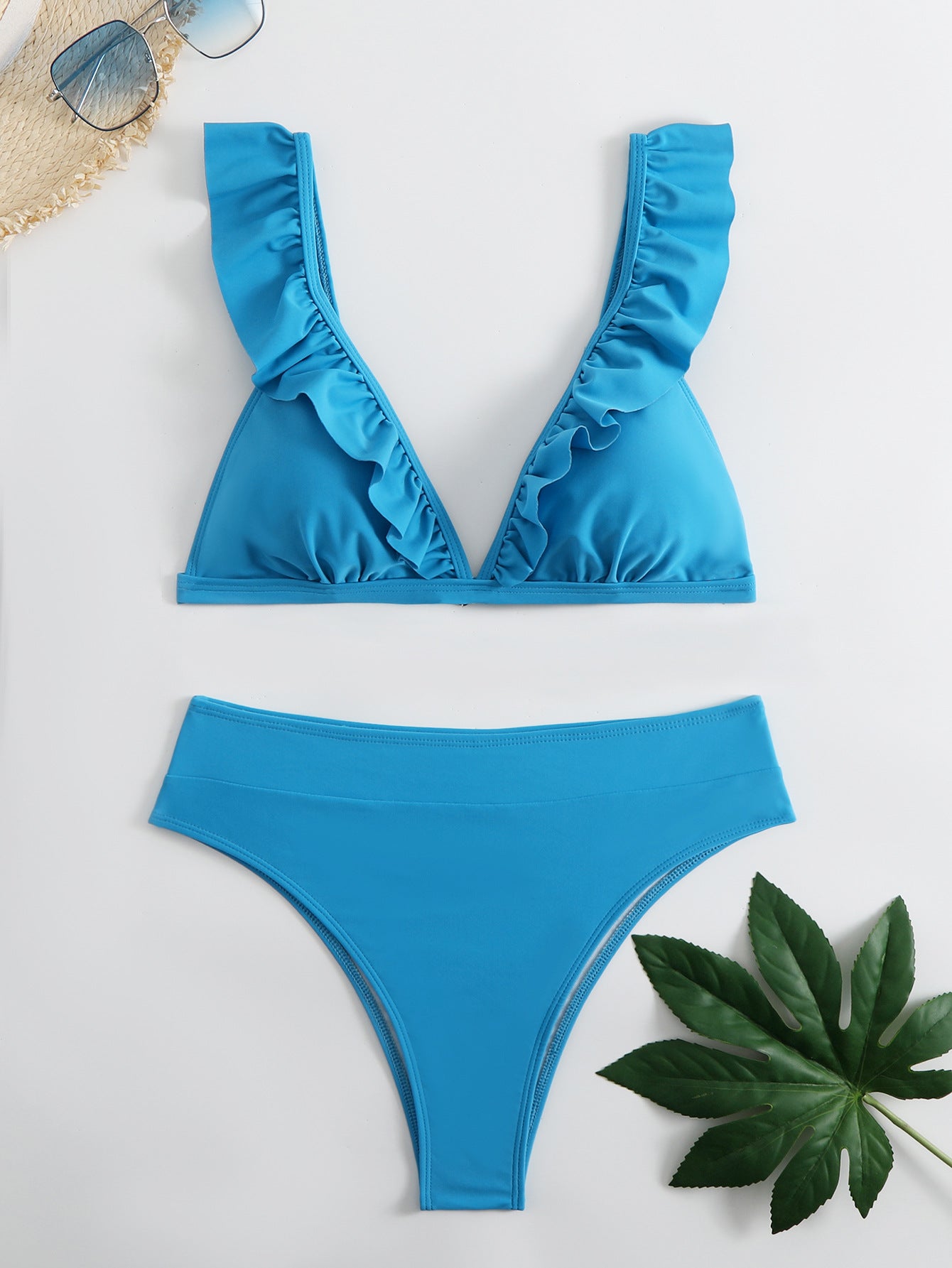 Haut de maillot de bain pour femme à volants tendance et coupe échancrée de berg-feldt
