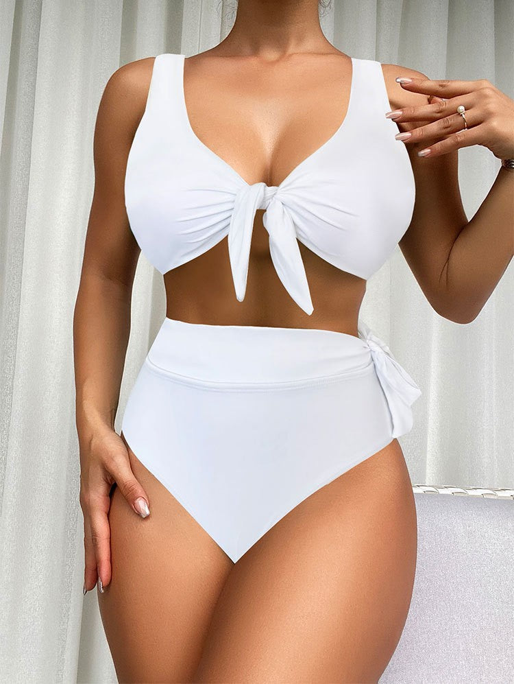 Ensemble de bikini pour femme avec nœud ludique et culotte taille haute par berg-feldt
