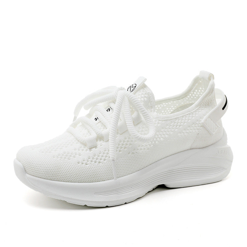 Bequeme Damen Sneaker mit atmungsaktivem Obermaterial und dämpfender Fußbettung von berg-feldt