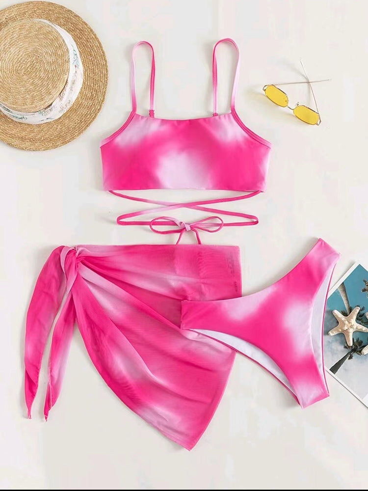 Ensemble bikini pour femme avec haut réglable et jupe asymétrique, par berg-feldt